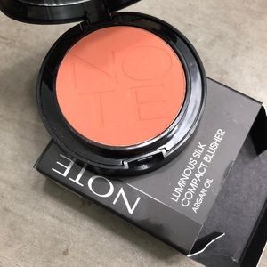 Note Blush Compact